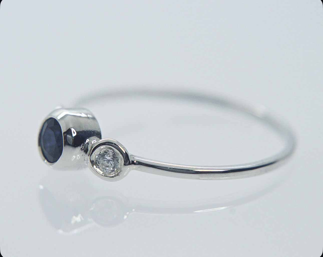 925 Starling silver and Sapphire stocking ring