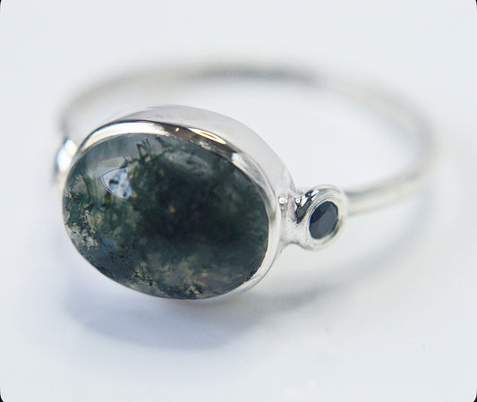 925 Sterling Silver and Moss Agate Ring