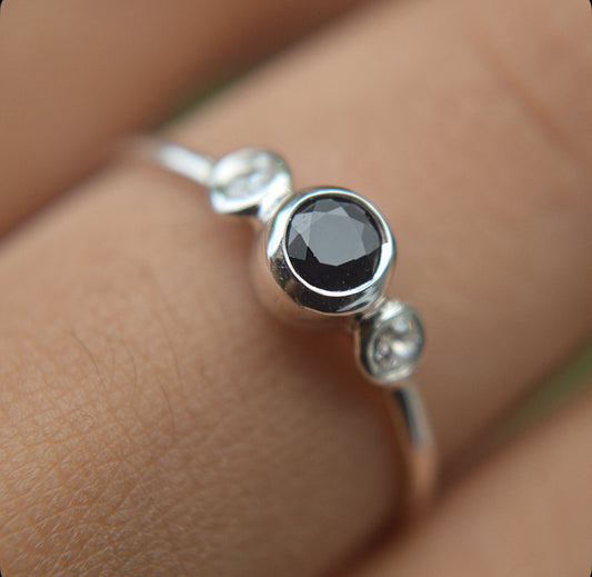 925 Starling silver and Sapphire stocking ring